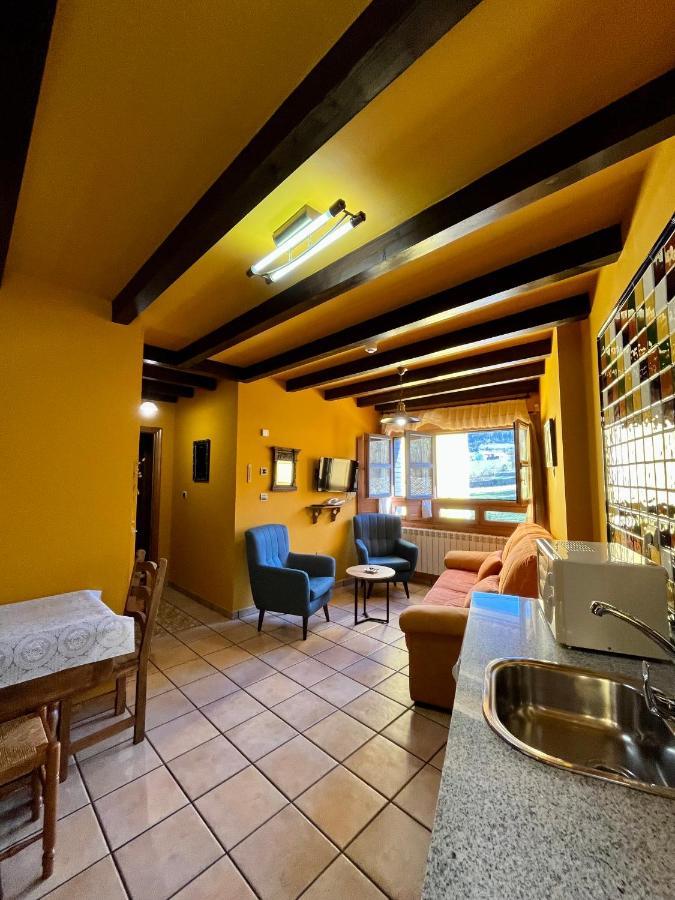 Apartamentos Turisticos Paseo De La Alameda Villaviciosa (Asturias) Exterior foto